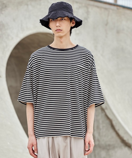 act'm（アクトム）の「1ポケット オーバーサイズ ボーダークルーネック半袖Tシャツ（Tシャツ/カットソー・メンズ・ブラック×グレー/ホワイト系その他・S/M/L）」の15枚目の写真