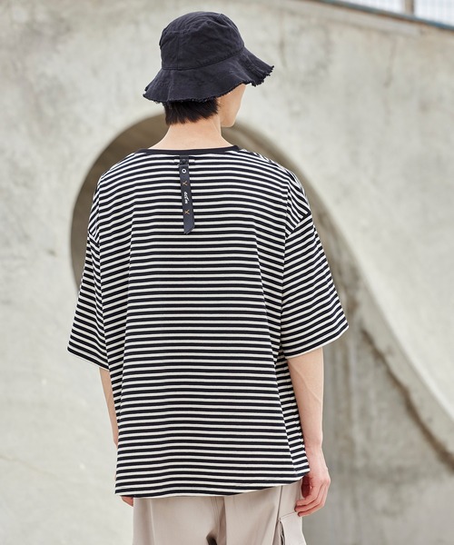 act'm（アクトム）の「1ポケット オーバーサイズ ボーダークルーネック半袖Tシャツ（Tシャツ/カットソー・メンズ・ブラック×グレー/ホワイト系その他・S/M/L）」の17枚目の写真