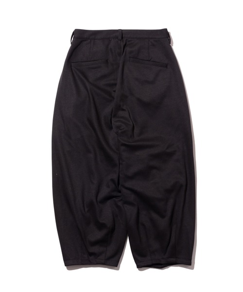 glamb（グラム）の「Easy cropped hem tuck pants / イージークロップドヘムタックパンツ（その他パンツ・メンズ・ブラック/グレー/カーキ・S/L/M）」の7枚目の写真