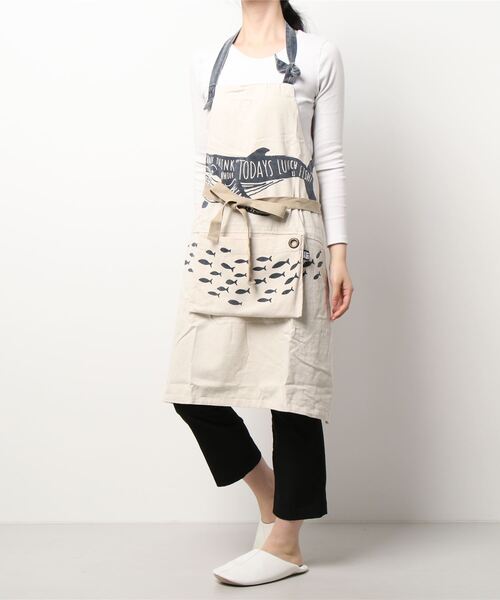 JUGLANS(ユグランス)の「【AND PACKABLE】エプロン/ポケット付き/アンドパッカブル(エプロン・レディース・A/B/C/D/E/F/G/H/I/J/K/L/M/N/O/P/その他1/その他4/その他3/その他2/その他5/Q/R/S/T/V/W/X/Y/Z/U・FREE)」の5枚目の写真