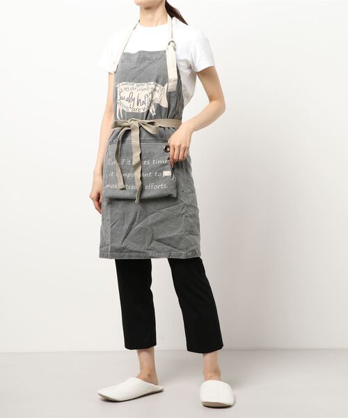 JUGLANS(ユグランス)の「【AND PACKABLE】エプロン/ポケット付き/アンドパッカブル(エプロン・レディース・A/B/C/D/E/F/G/H/I/J/K/L/M/N/O/P/その他1/その他4/その他3/その他2/その他5/Q/R/S/T/V/W/X/Y/Z/U・FREE)」の21枚目の写真