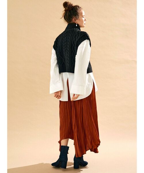 Ungrid(アングリッド)の「ハイネックデザインブラウス(シャツ/ブラウス・レディース・ブラック/オフホワイト・FREE)」の17枚目の写真