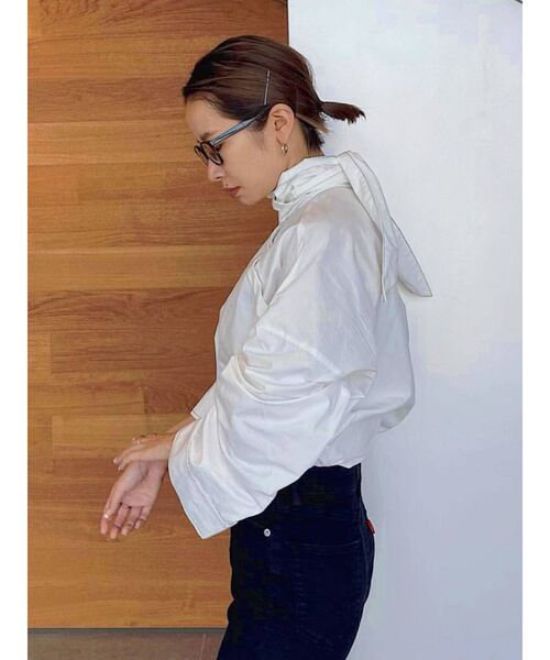 Ungrid(アングリッド)の「ハイネックデザインブラウス(シャツ/ブラウス・レディース・ブラック/オフホワイト・FREE)」の19枚目の写真