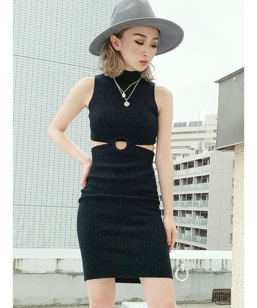 GYDA(ジェイダ)の「ウエストサークルリブニット ワンピース(ワンピース・レディース・ブラック/ベージュ/ダークオレンジ・FREE)」の1枚目の写真
