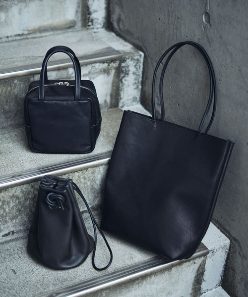 かぐれ（カグレ）の「MORMYRUS　cube tote（トートバッグ・レディース・ブラック・FREE）」の4枚目の写真