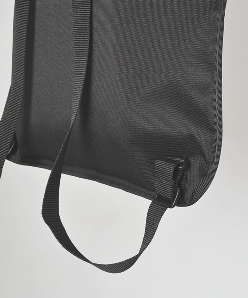 Khaju（カージュ）の「★★OUTDOOR×Khaju:バックパック□（バックパック/リュック・レディース・ネイビー/ワインレッド・ONE SIZE）」の6枚目の写真