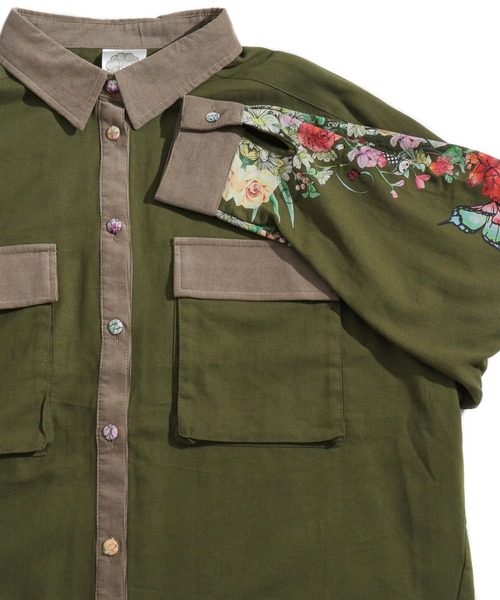 ScoLar(スカラー)の「花柄袖シャツ(シャツ/ブラウス・レディース・ベージュ/オフホワイト/カーキ・M)」の13枚目の写真