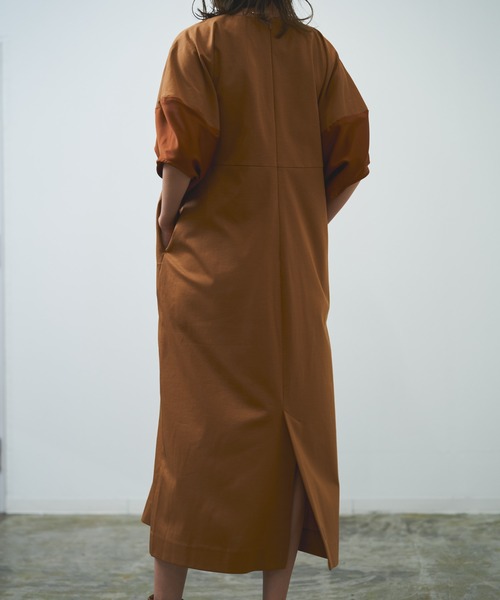 HERENCIA（ヘレンチア）の「【WEB限定商品】異素材切替え バルーンスリーブ  ボリュームスリーブ ワンピース（ワンピース・レディース・ダークベージュ/グレー系その他/ブラック・MEDIUM）」の5枚目の写真