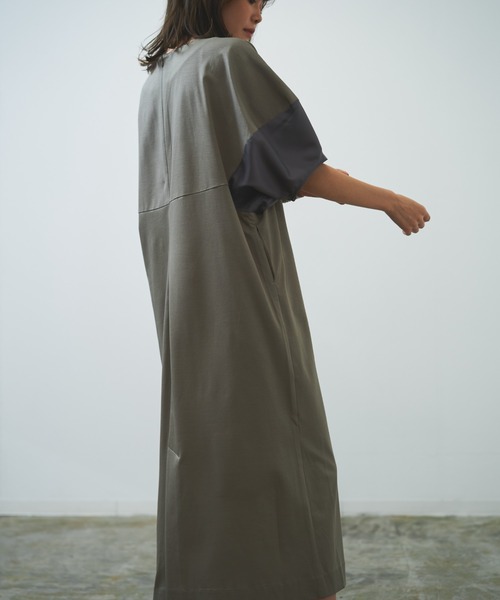 HERENCIA（ヘレンチア）の「【WEB限定商品】異素材切替え バルーンスリーブ  ボリュームスリーブ ワンピース（ワンピース・レディース・ダークベージュ/グレー系その他/ブラック・MEDIUM）」の10枚目の写真