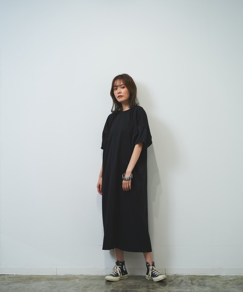 HERENCIA（ヘレンチア）の「【WEB限定商品】異素材切替え バルーンスリーブ  ボリュームスリーブ ワンピース（ワンピース・レディース・ダークベージュ/グレー系その他/ブラック・MEDIUM）」の22枚目の写真