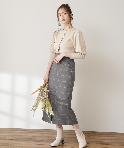 N.(N. Natural Beauty Basic)(エヌエヌナチュラルビューティーベーシック)の「◆パワーショルダーカーディガン(カーディガン/ボレロ・レディース・チャコールグレー/ナチュラル/ブルー・MEDIUM)」の5枚目の写真