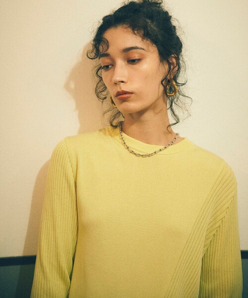 MATURED(マチュアード)の「【MATURED】アシンメトリーカラーニット(ニット/セーター・レディース・イエロー/ブルー・FREE)」の7枚目の写真