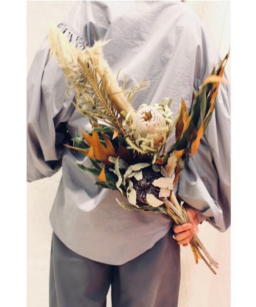 Toironier（トワロニエ）の「Toironier(トワロニエ ) ボリュームスリーブシャツ　volume sleeve SHT（シャツ/ブラウス・レディース・ホワイト/グレー・FREE）」の11枚目の写真