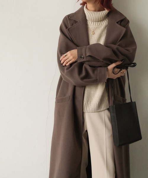 Chillfar（チルファー）の「袖ボリュームウールライクオーバーコート（チェスターコート・レディース・ブラック/アイボリー/モカ/ブルー系・MEDIUM/LARGE）」の14枚目の写真