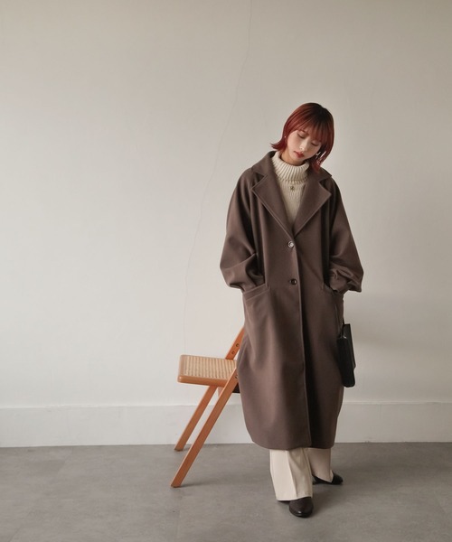 Chillfar（チルファー）の「袖ボリュームウールライクオーバーコート（チェスターコート・レディース・ブラック/アイボリー/モカ/ブルー系・MEDIUM/LARGE）」の17枚目の写真