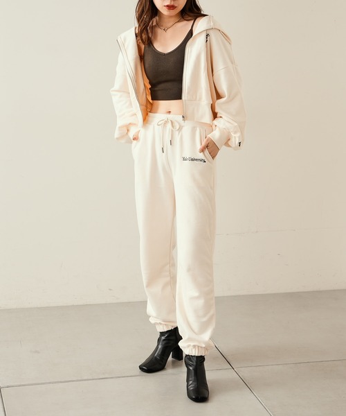 Chico（チコ）の「YALE ロゴスウェット裾絞りパンツ（スウェットパンツ・レディース・チャコールグレー/グレー/アイボリー・FREE）」の21枚目の写真