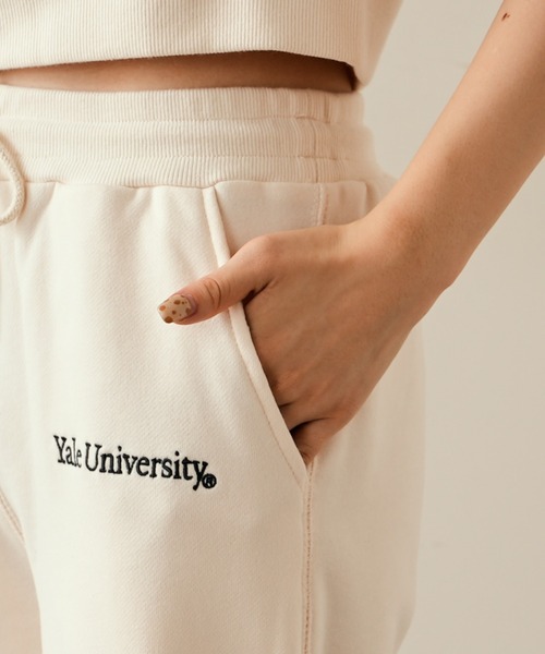 Chico（チコ）の「YALE ロゴスウェット裾絞りパンツ（スウェットパンツ・レディース・チャコールグレー/グレー/アイボリー・FREE）」の20枚目の写真