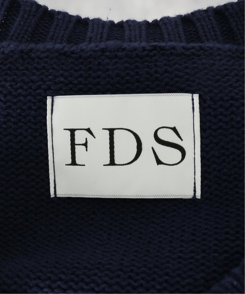 417 EDIFICE（フォーワンセブンエディフィス）の「【FDS / フェイマス デパートメント ストア】 Vネックニットベスト（ベスト・メンズ・グレー/ネイビー・LARGE/MEDIUM）」の4枚目の写真