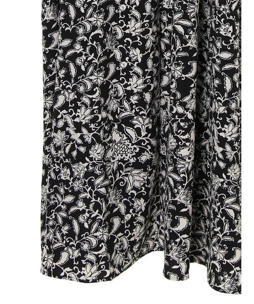 koe（コエ）の「【回収商品】袖ドロスト花柄プリントマキシワンピース*（ワンピース・レディース・ブラック/ネイビー・FREE）」の10枚目の写真