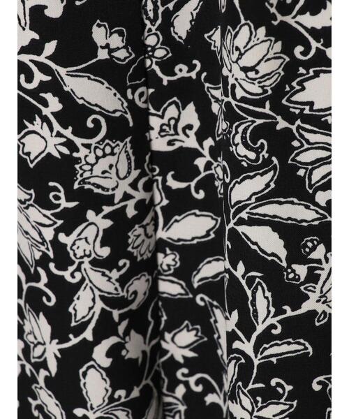 koe（コエ）の「【回収商品】袖ドロスト花柄プリントマキシワンピース*（ワンピース・レディース・ブラック/ネイビー・FREE）」の7枚目の写真