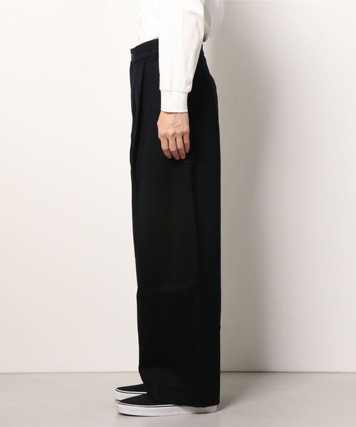 STUDIO NICHOLSON（スタジオニコルソン）の「【STUDIO NICHOLSON】 FELTED FINE WOOL TAILORED VOLUME PANT（その他パンツ・メンズ・ダークネイビー・MEDIUM）」の3枚目の写真