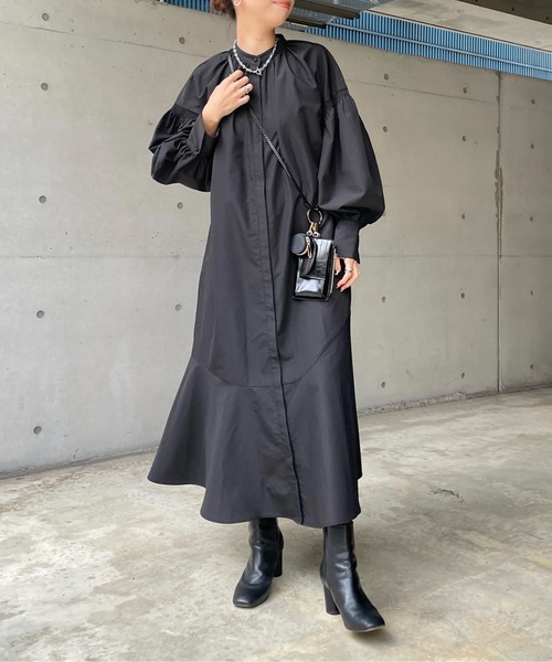 DouDou（ドゥドゥ）の「イレギュラー切替ワンピース（ワンピース・レディース・オフホワイト/ブラック/ブルー・FREE）」の2枚目の写真