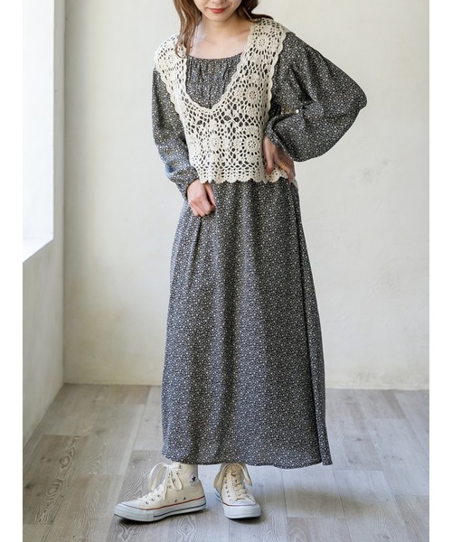 SLURR（スラ―）の「花柄シャーリングワンピース（ワンピース・レディース・ブラック/オフホワイト/イエロー・FREE）」の19枚目の写真