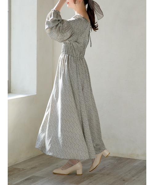 SLURR（スラ―）の「花柄シャーリングワンピース（ワンピース・レディース・ブラック/オフホワイト/イエロー・FREE）」の8枚目の写真