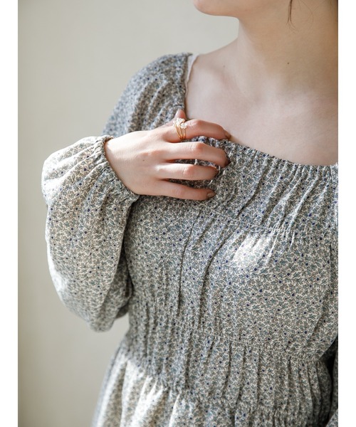 SLURR（スラ―）の「花柄シャーリングワンピース（ワンピース・レディース・ブラック/オフホワイト/イエロー・FREE）」の9枚目の写真