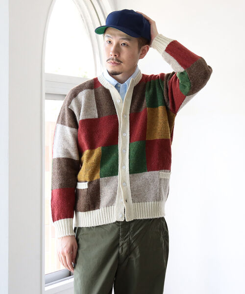 Jamieson's of Shetland（ジャミーソンズオブシェトランド）の「Jamieson's Knitwear × fennica / 別注 Rasta Farm Patchwork Cardigan カーディガン〈UNISEX〉（カーディガン/ボレロ・メンズ・その他・MEDIUM）」の8枚目の写真