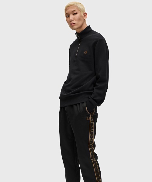 フレッドペリー / Half Zip Sweatshirt (M size) セール】Half Zip Sweatshirt／フレッドペリーハーフジップスウェット
