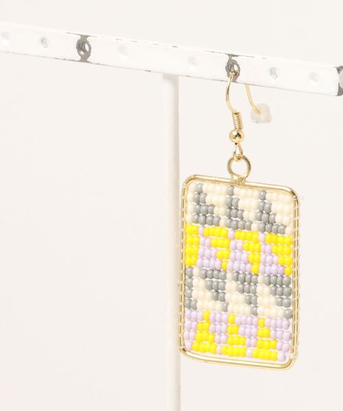 チャイハネ（チャイハネ）の「【チャイハネ】タルティピアス 片耳用1pcs（ピアス（片耳用）・レディース・グレー/ライトブラウン/マルチ/イエロー・FREE）」の2枚目の写真