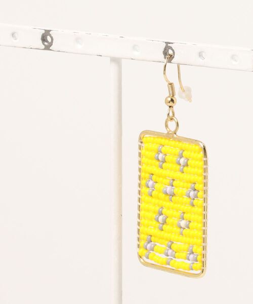 チャイハネ（チャイハネ）の「【チャイハネ】タルティピアス 片耳用1pcs（ピアス（片耳用）・レディース・グレー/ライトブラウン/マルチ/イエロー・FREE）」の3枚目の写真