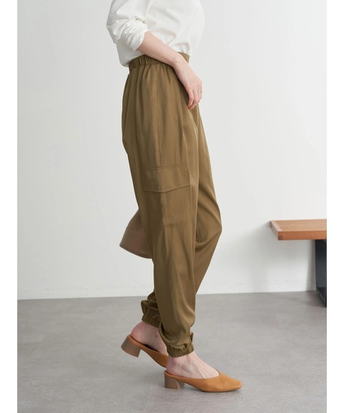 earth music&ecology（アースミュージックアンドエコロジー）の「カーゴパンツ*（カーゴパンツ・レディース・ライトベージュ/カーキ・FREE）」の6枚目の写真