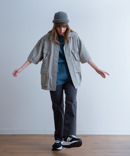 Universal Style Wear(ユニバーサルスタイルウェア)の「Universal Style Wear ストレッチ フレア パンツ(チノパンツ・メンズ・チャコールグレー/ブラック/グレー/ライトベージュ・MEDIUM/LARGE/X-LARGE)」の8枚目の写真