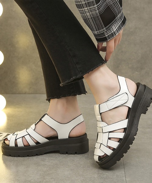 AMOUR BOX（アムールボックス）の「厚底グルカサンダル（サンダル・レディース・ホワイト/ブラック・40/36/37/38/39）」の5枚目の写真