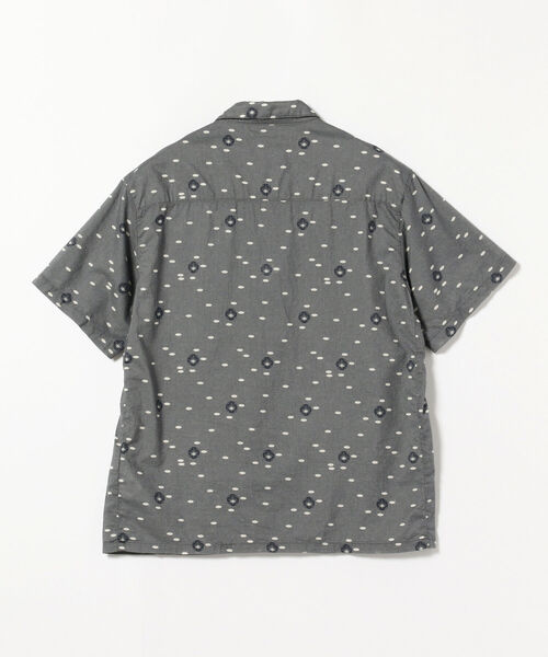 REMI RELIEF（レミレリーフ）の「REMI RELIEF × BEAMS PLUS / 別注 プリント ショートスリーブ シャツ（シャツ/ブラウス・メンズ・チャコールグレー/オフホワイト・SMALL/MEDIUM/LARGE/X-LARGE）」の12枚目の写真