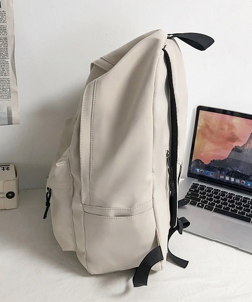 florist（フローリスト）の「【A4対応/撥水加工】【ユニセックス】選べるバッグチャームシンプルリュックサック（バックパック/リュック・レディース・ホワイト系その他3/ブラック系その他2/ブラック系その他3/ブルー系その他3/ピンク系その他3/ブルー系その他2/ホワイト系その他2/ピンク系その他2/グレー系その他2/グリーン系その他2/グレー系その他3/グリーン系その他3・FREE）」の13枚目の写真