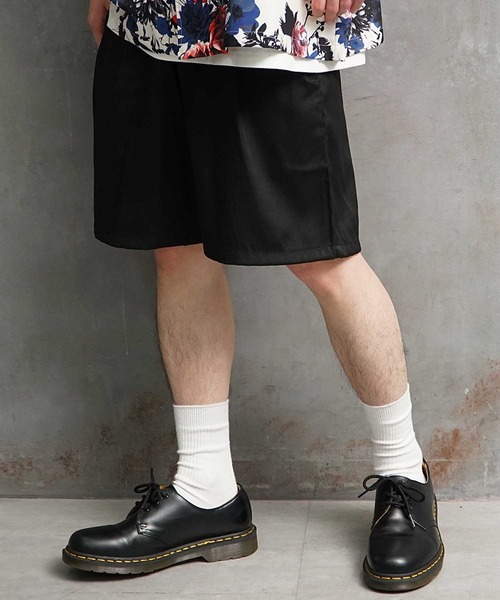 JOKER（ジョーカー）の「【JOKER】ワイド ワークショーツ シェフショーツ イージーパンツ タック チノパン 総柄  春服 ショートパンツ（チノパンツ・メンズ・ブラック/ベージュ/グレー/ネイビー/ブラウン/アイボリー/カーキ/カモフラージュ/ストライプ/インディゴブルー/ネイビー系1/ワンウォッシュ・LL/M/L）」の3枚目の写真