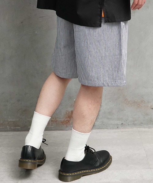 JOKER（ジョーカー）の「【JOKER】ワイド ワークショーツ シェフショーツ イージーパンツ タック チノパン 総柄  春服 ショートパンツ（チノパンツ・メンズ・ブラック/ベージュ/グレー/ネイビー/ブラウン/アイボリー/カーキ/カモフラージュ/ストライプ/インディゴブルー/ネイビー系1/ワンウォッシュ・LL/M/L）」の18枚目の写真