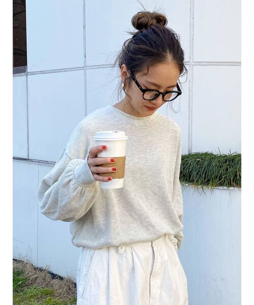 Ungrid(アングリッド)の「【WEB限定】スリーブボリュームワッフルロングスリーブTee(Tシャツ/カットソー・レディース・アイボリー/チャコールグレー・FREE)」の3枚目の写真