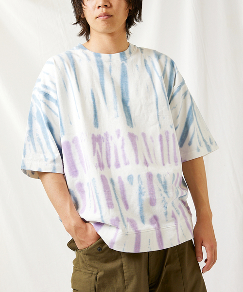 JOURNAL STANDARD（ジャーナルスタンダード）の「ムラゾメタイダイ クルーネック ワイド Tシャツ（Tシャツ/カットソー・メンズ・グリーン系その他/レッド系その他/ブルー/イエロー系その他・LARGE/MEDIUM）」の2枚目の写真