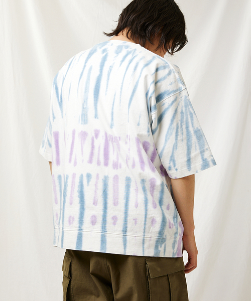 JOURNAL STANDARD（ジャーナルスタンダード）の「ムラゾメタイダイ クルーネック ワイド Tシャツ（Tシャツ/カットソー・メンズ・グリーン系その他/レッド系その他/ブルー/イエロー系その他・LARGE/MEDIUM）」の17枚目の写真