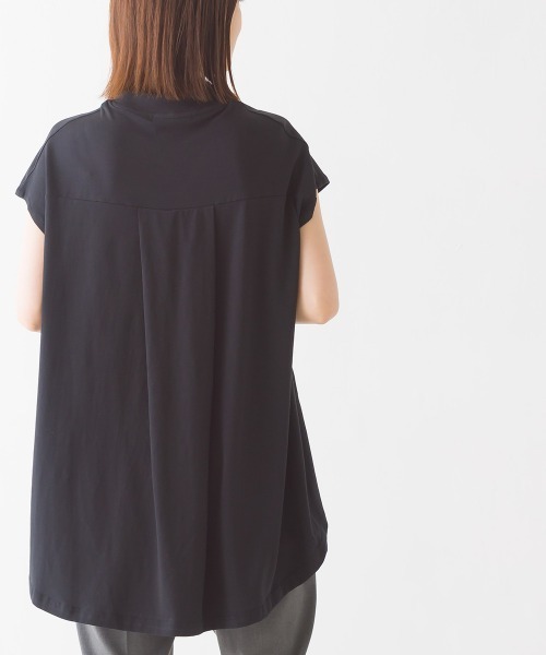 OMNES（オムネス）の「綿ベア天裾ラウンドヘムスリットプルオーバー（その他トップス・レディース・チャコール/ブラック/ベージュ/ブルー/ホワイト・FREE）」の2枚目の写真