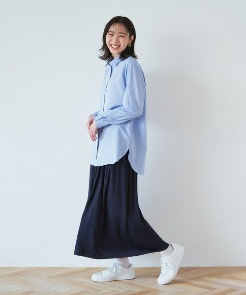 Pitta Re:)(ピッタリ)の「形態安定ノーアイロン ラウンドテール ワイド衿 長袖カジュアルシャツ(シャツ/ブラウス・レディース・ブルー/ホワイト・M/L/LL)」の3枚目の写真