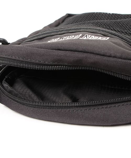 BEN DAVIS（ベンデイビス）の「【BEN DAVIS】カレッジショルダーバッグ（ショルダーバッグ・メンズ・ホワイト×ブラック/グリーン・フリー）」の4枚目の写真