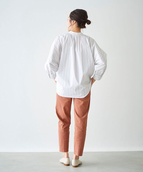 le.coeur blanc（ルクールブラン）の「パールボタンドルマンシャツ（シャツ/ブラウス・レディース・ホワイト系その他/ブルー系その他3/ブルー系その他4・38）」の11枚目の写真