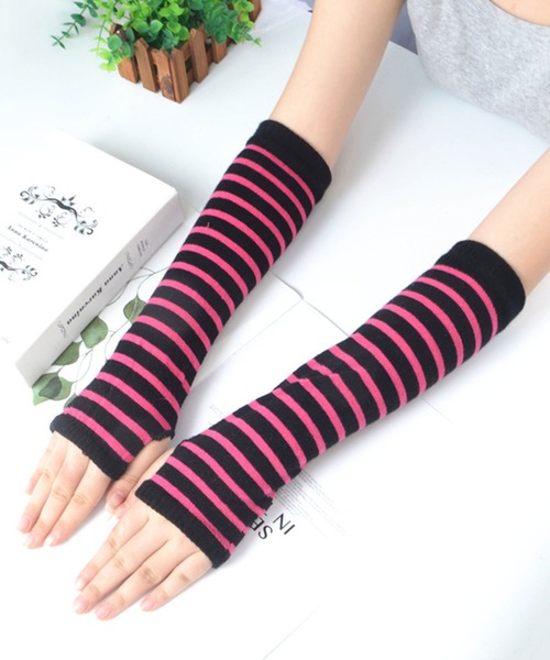 EPICKS（エピックス）の「ボーダーアームウォーマー（アームカバー・レディース・ホワイト/パープル/ピンク・F）」の4枚目の写真