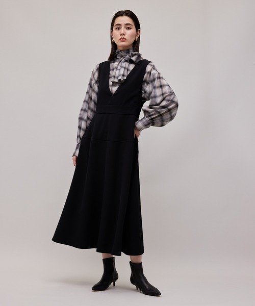 ROPE'（ロペ）の「ウール調ツイルジャンパースカート（ワンピース・レディース・ブラック/カーキ・38/36）」の2枚目の写真