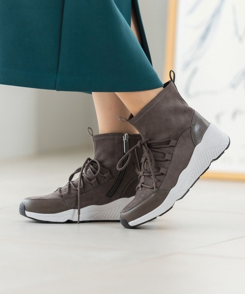 BAYFLOW（ベイフロー）の「レースアップスニーカーブーツ（ブーツ・レディース・ブラック/モカ・SMALL/MEDIUM/LARGE）」の22枚目の写真